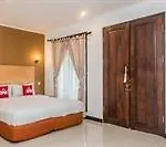 Zen Rooms Seminyak Batu Belig